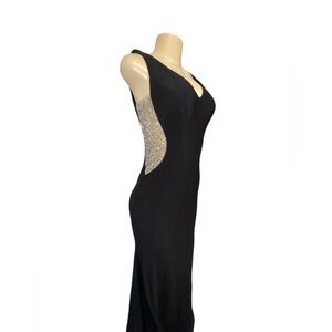 Xscape Black Sleeveless V-Neck Gown